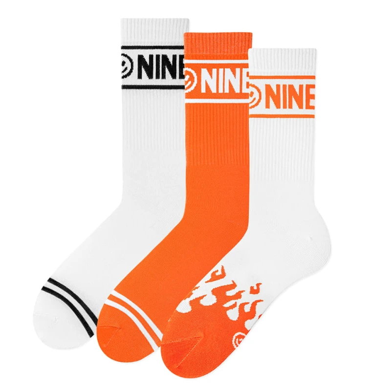 Zestaw skarpetek sportowych NINETIES CREW WHITE FLAMES 3 PACK   